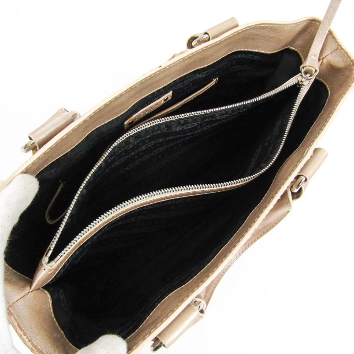 Pre-Owned Celine Boogie Women's Leather Handbag Beige,Champagne (Good)