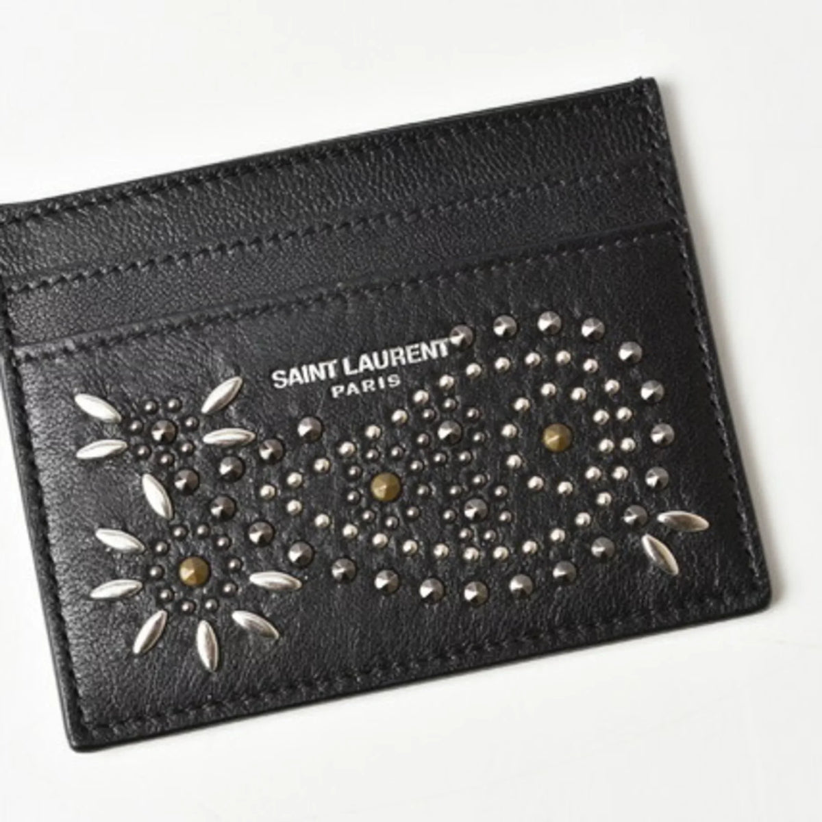 Pre-Owned Saint Laurent / Card Case YSL SAINT LAURENT Paisley Pattern Studs Leather Black 375949 (Like New)