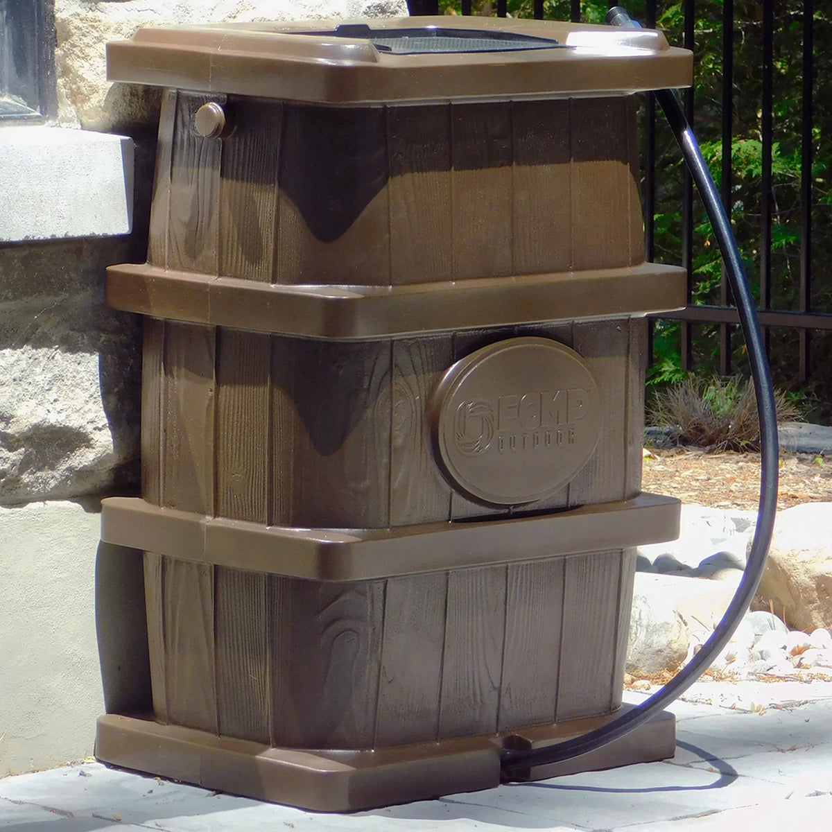 FCMP Outdoor WG4000 45 Gallon Timber Grain Rain Water Catcher Barrel, Brown